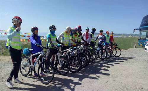 环青海湖骑行多长时间